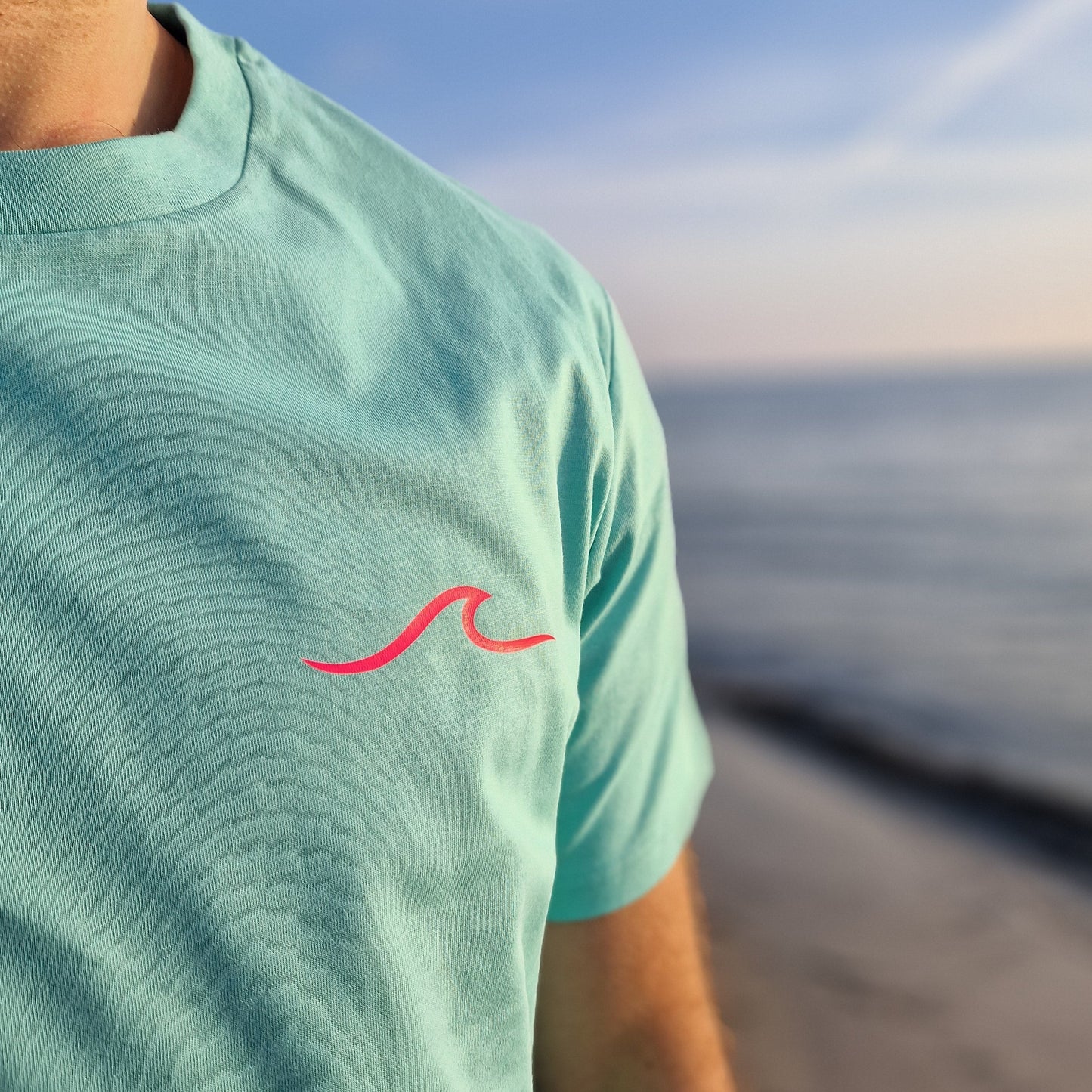 T-Shirt WAVE/SURFBOARD (pool blue/pink) loving soul