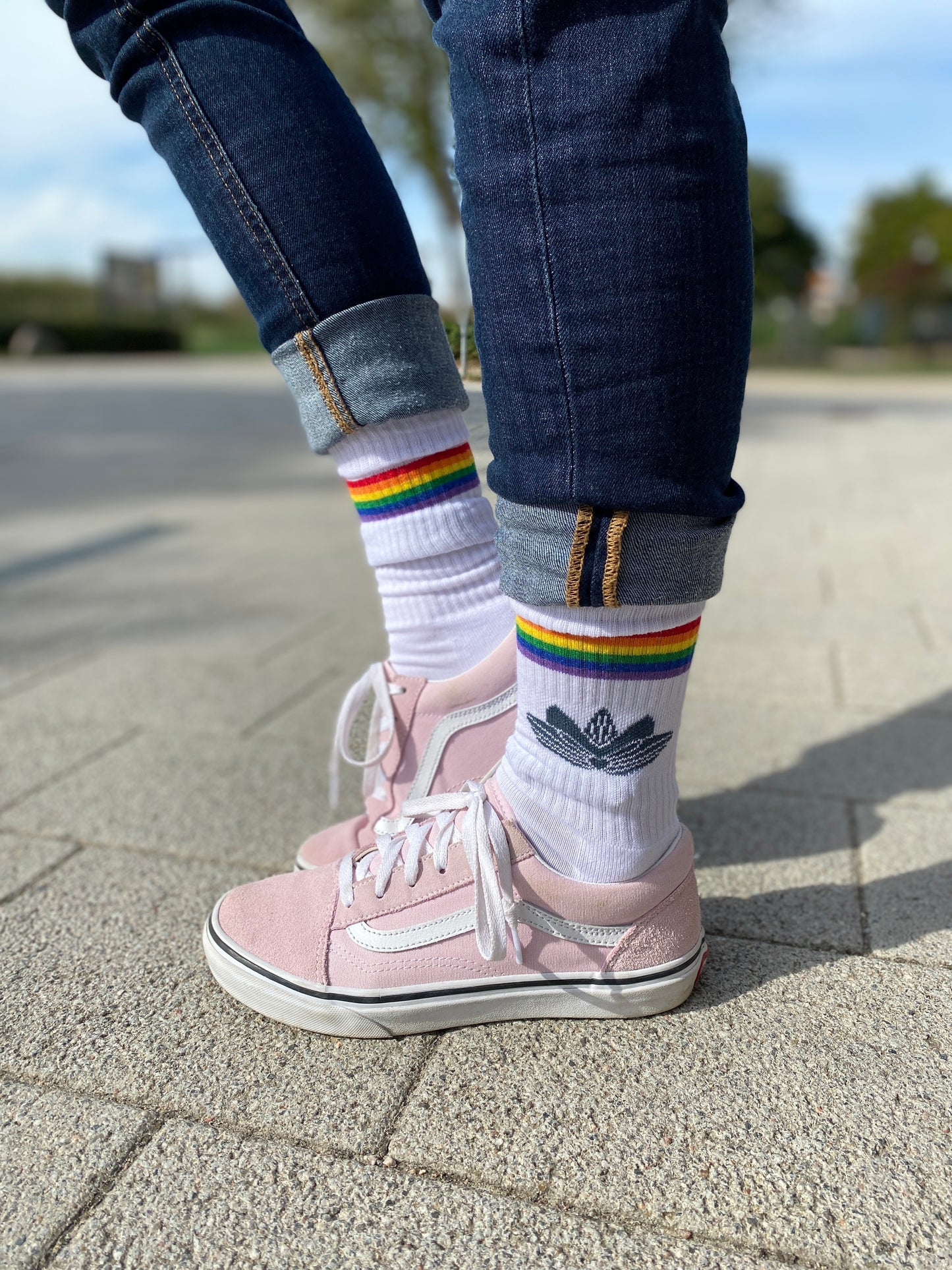 Socken LOTUS (weiß/grau/regenbogen) loving soul