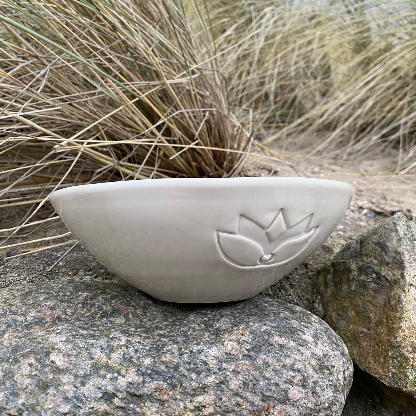Keramik Bowl LOTUS (beige) lovingsoul