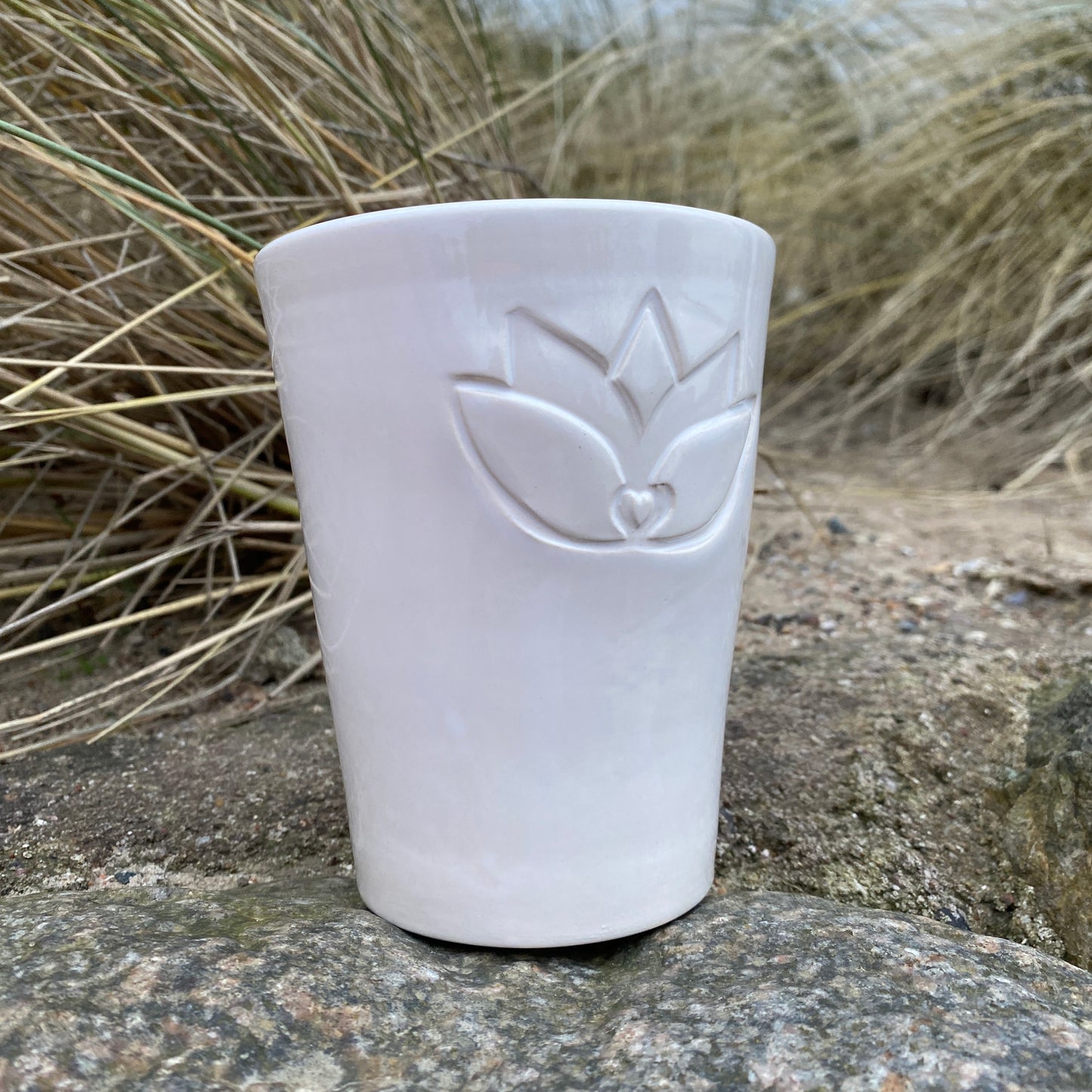 Keramik Becher LOTUS (weiß) lovingsoul