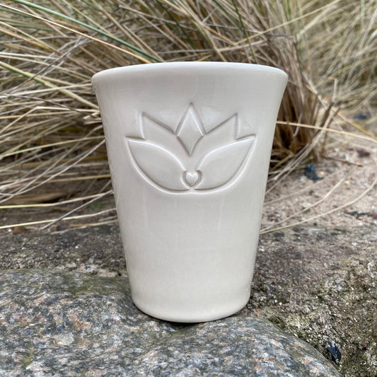 Keramik Becher LOTUS (beige) lovingsoul