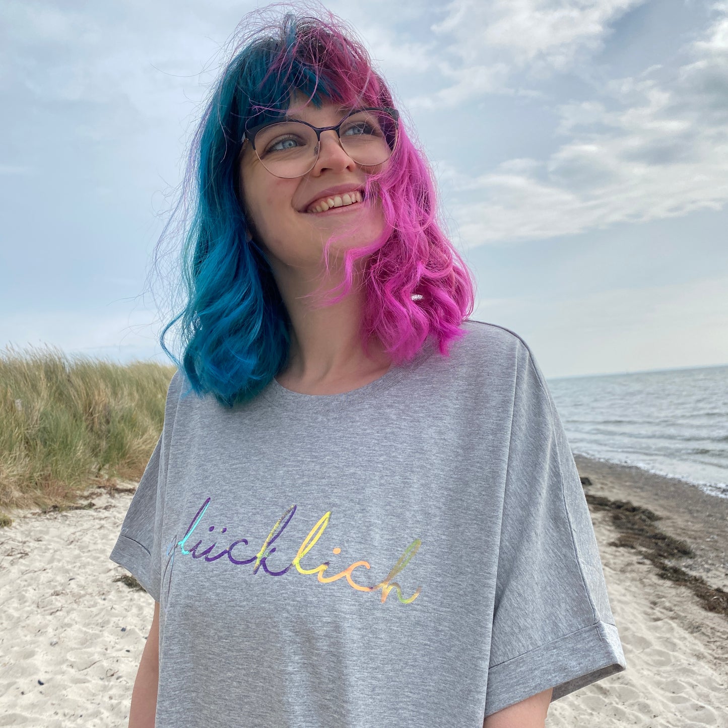 T-Shirt GLÜCKLICH (heather grey/rainbow) loving soul