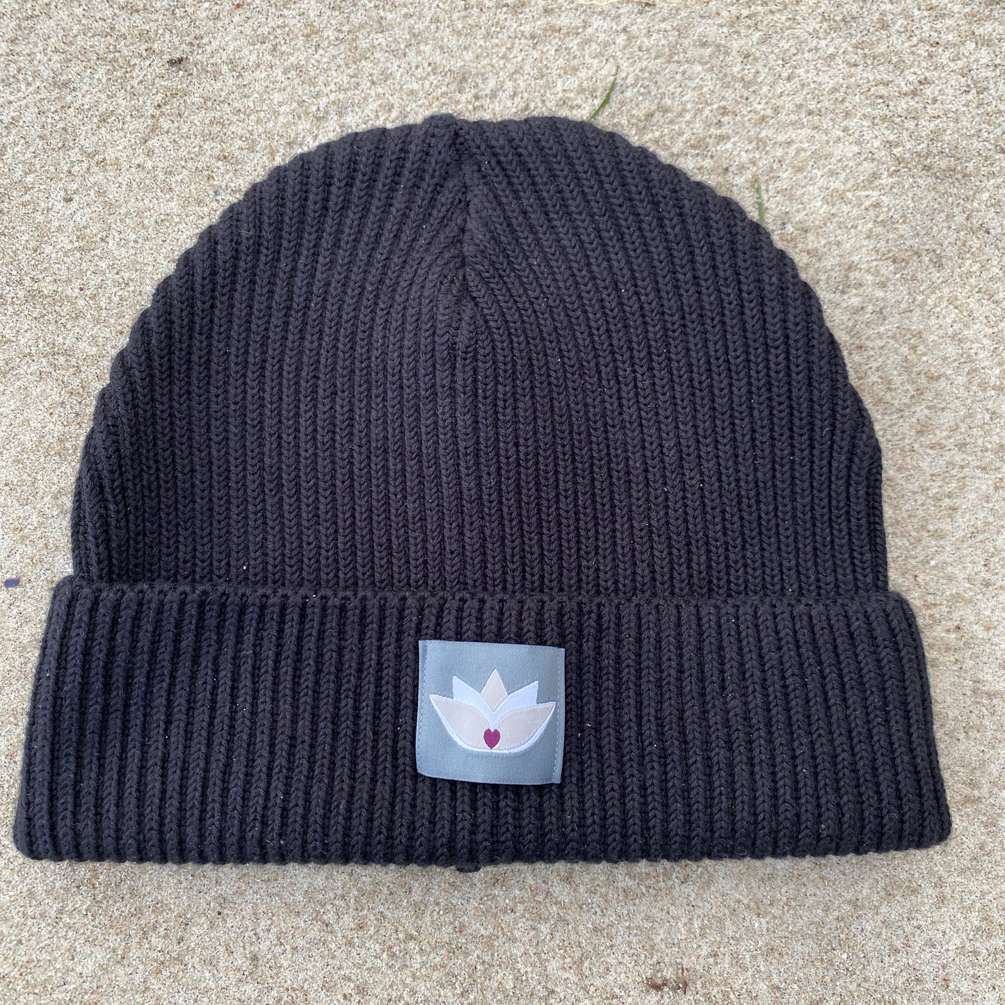 loving soul Fisherman Beanie (black)