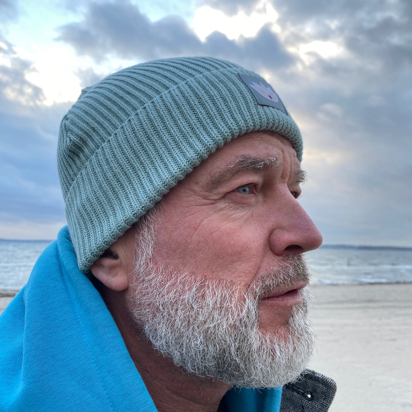 loving soul Fisherman Beanie (aloe)