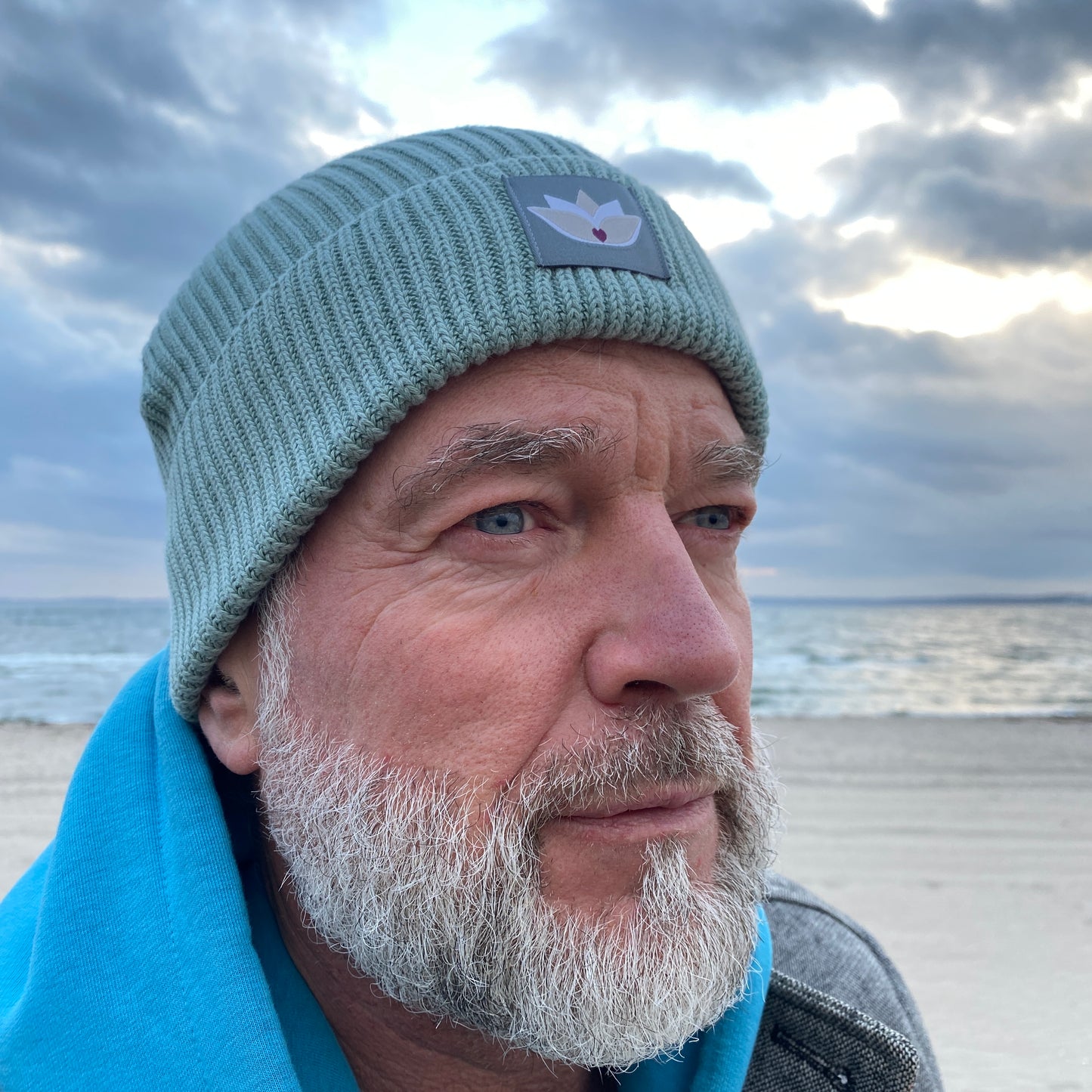 loving soul Fisherman Beanie (aloe)
