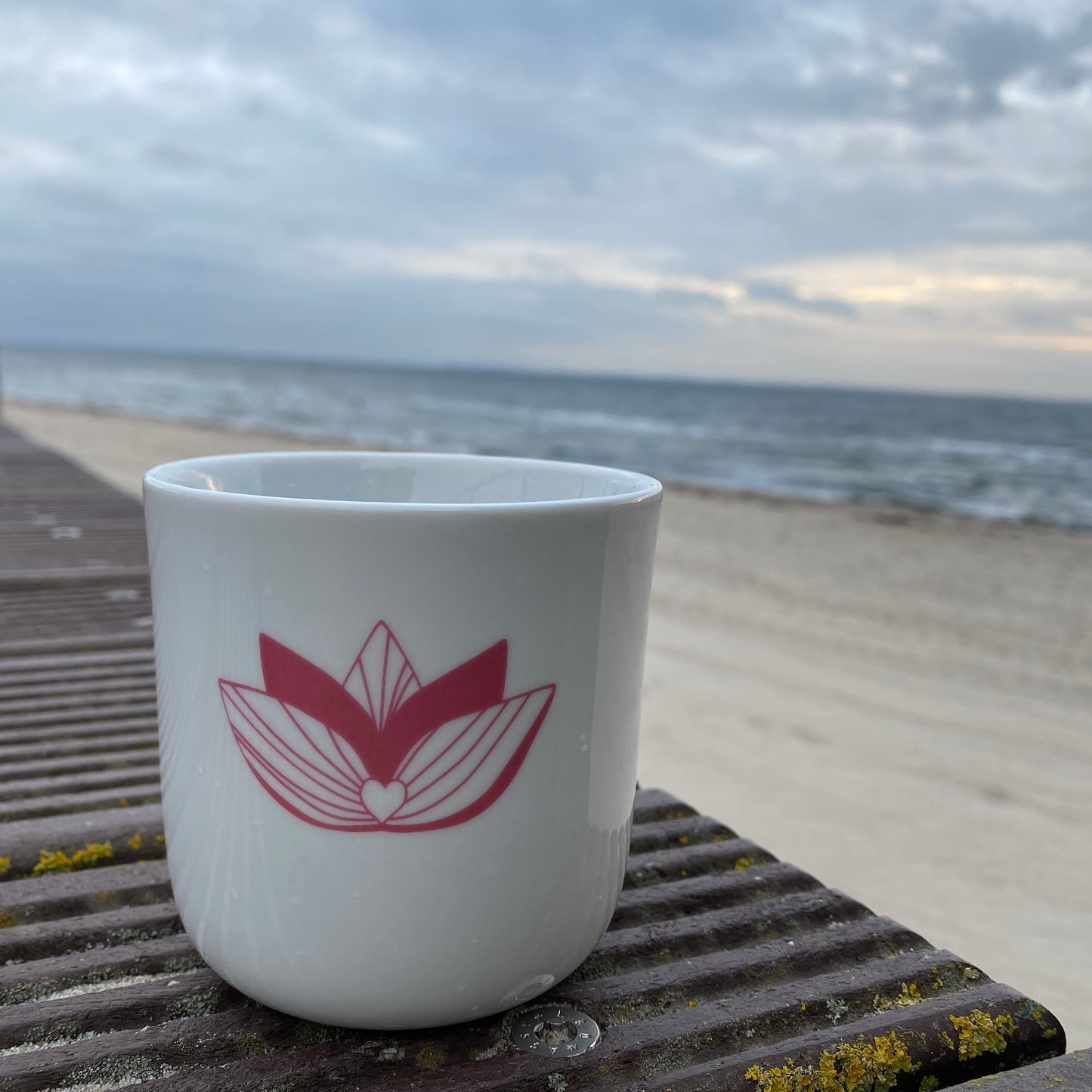 Porzellan Becher LOTUS (rosa) loving soul