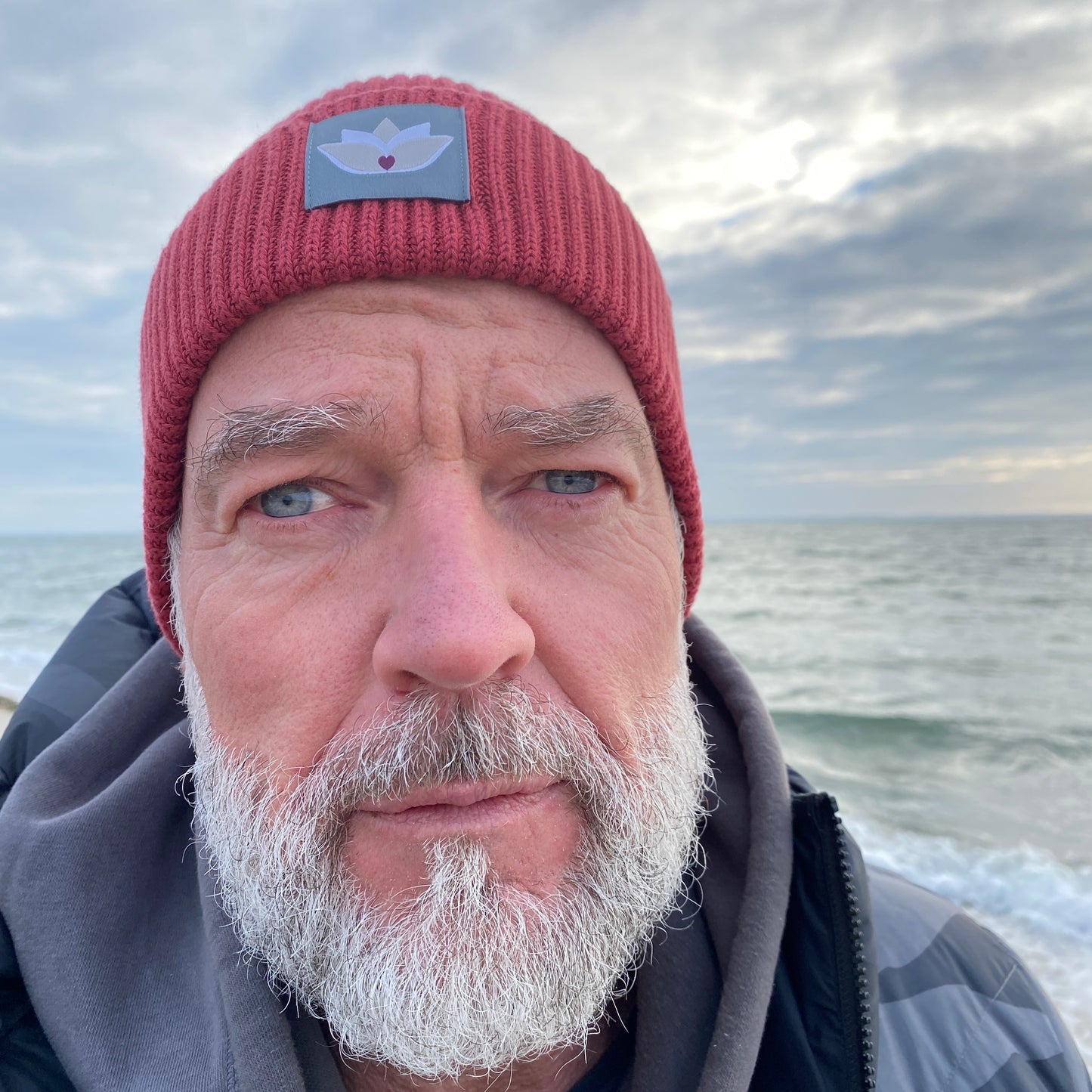 loving soul Fisherman Beanie (red earth)