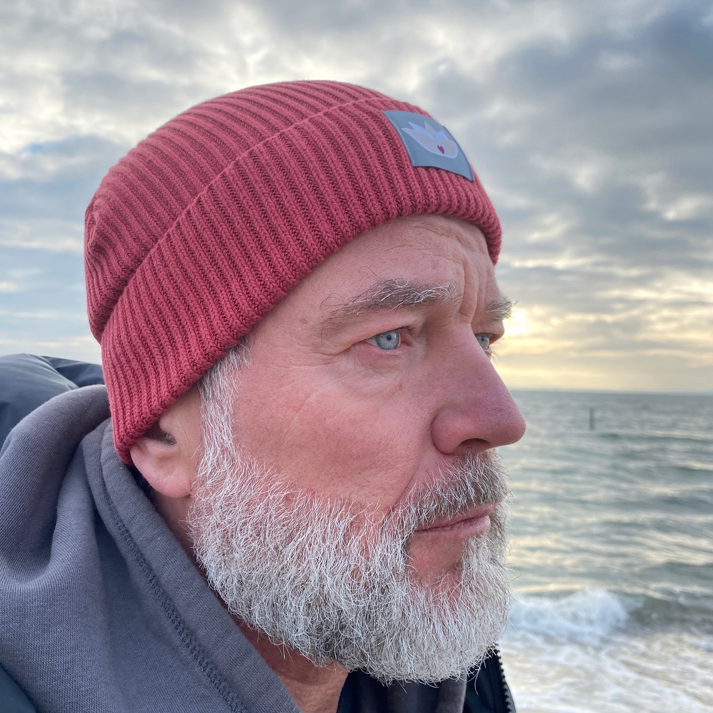 loving soul Fisherman Beanie (red earth)