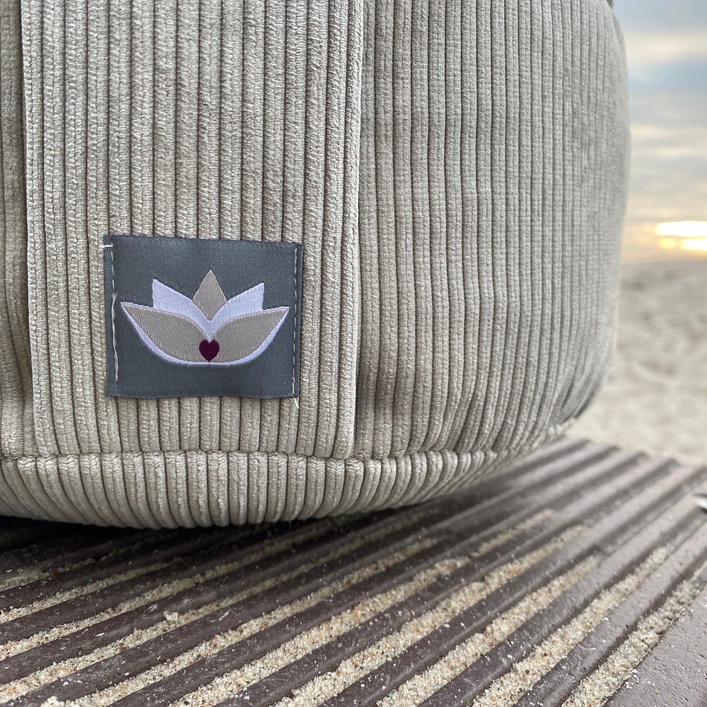 Yogakissen Kord (hellbeige) loving soul