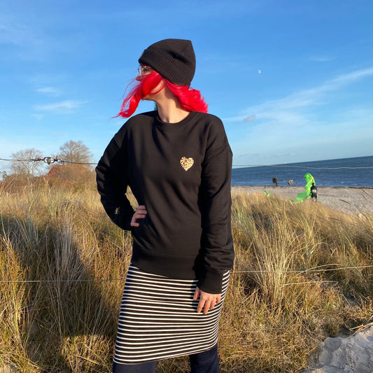 Sweatshirt HERZ (black/leo) loving soul