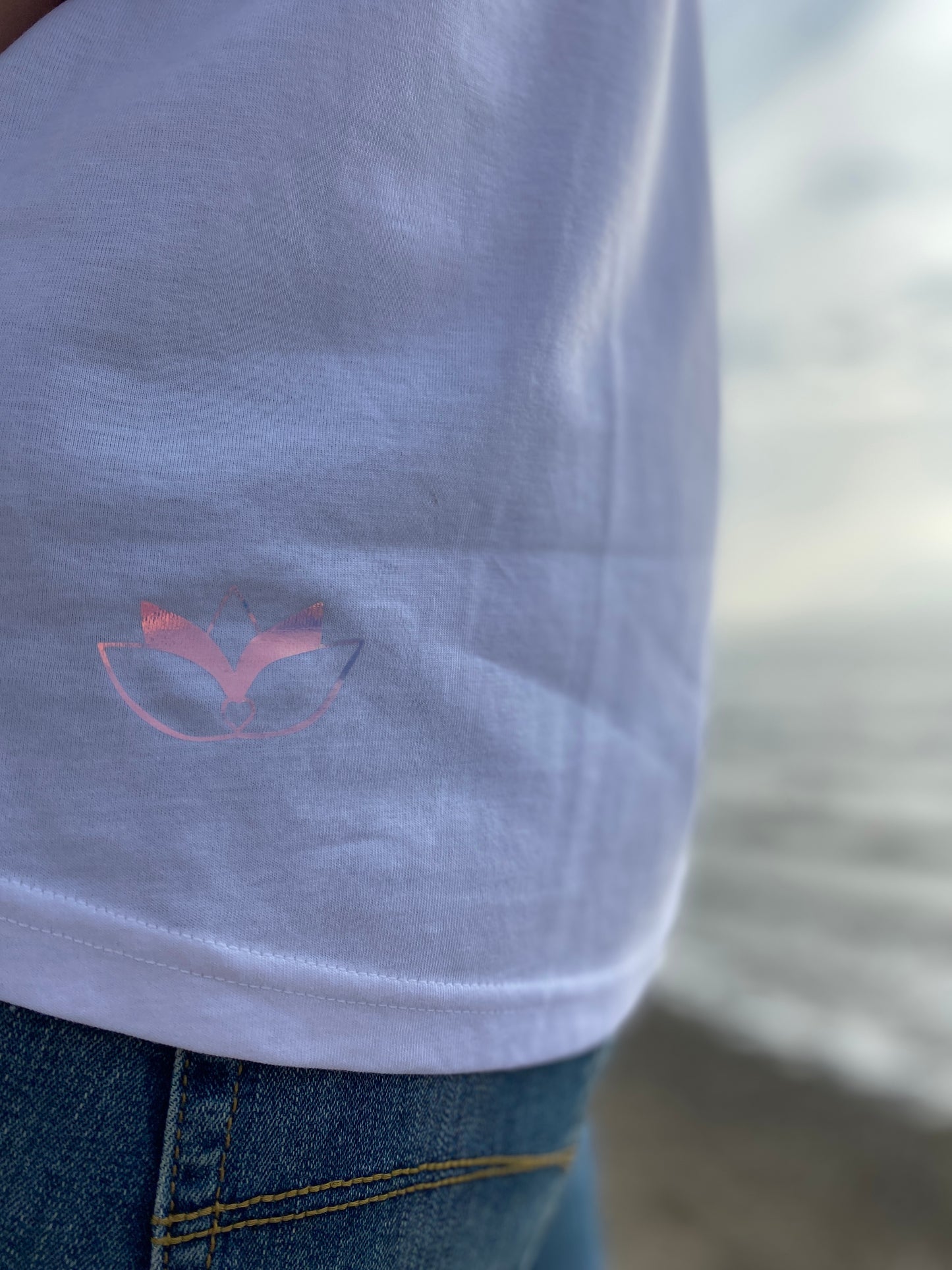 T-Shirt GLÜCKLICH (white/rainbow) loving soul