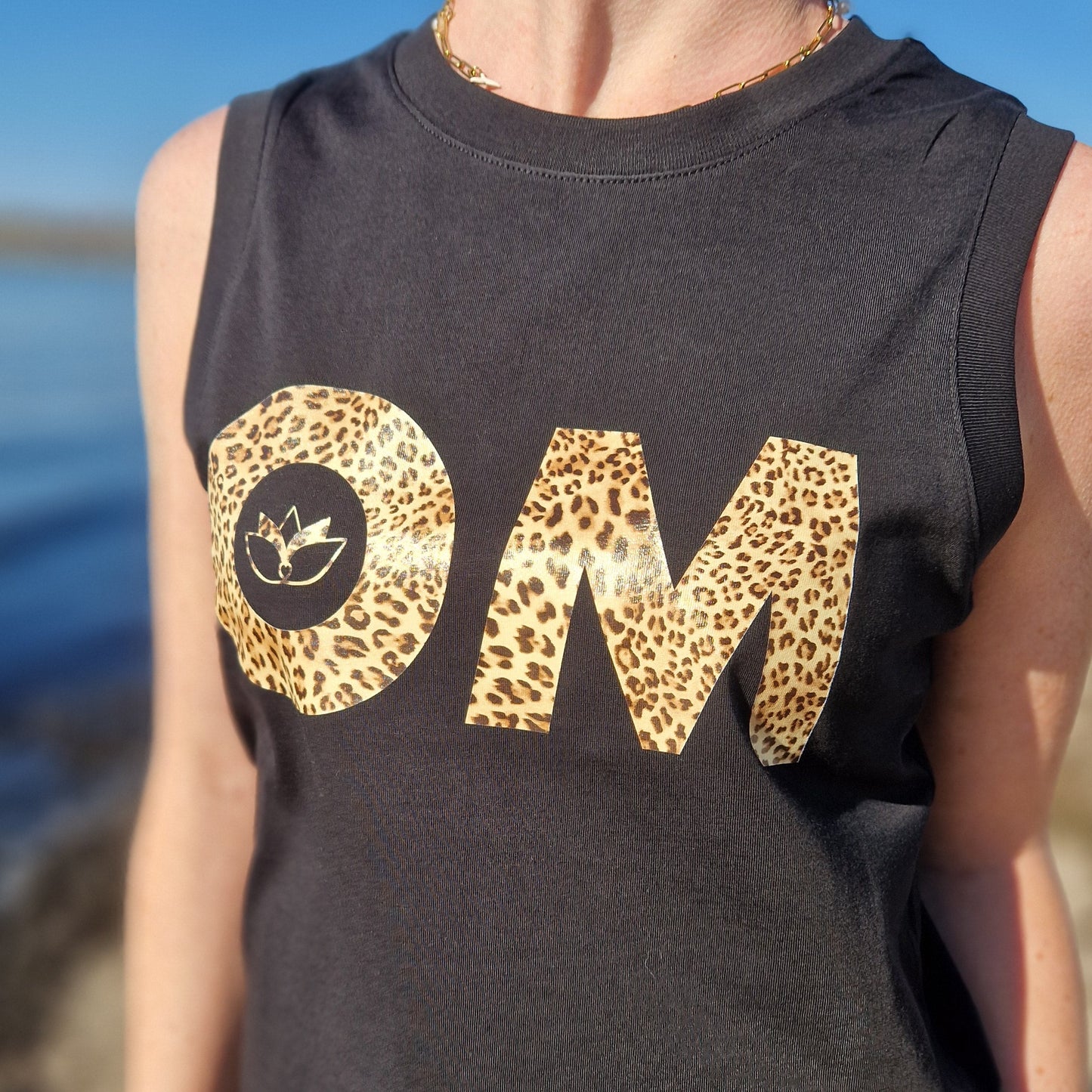 Tank Top OM (black/leo) lovingsoul