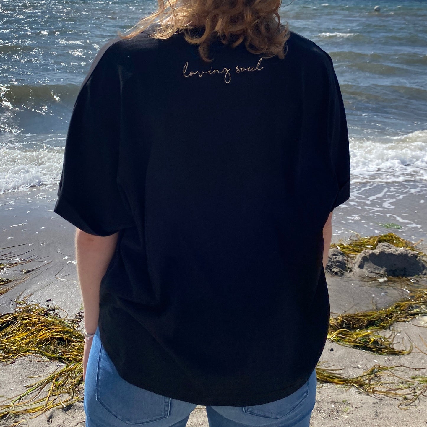 T-Shirt OM (black/leo) loving soul