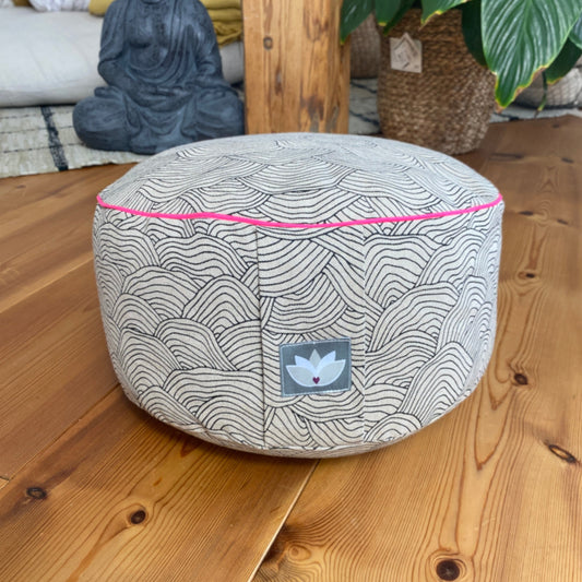 Yogakissen (weiß/schwarz/pink) loving soul