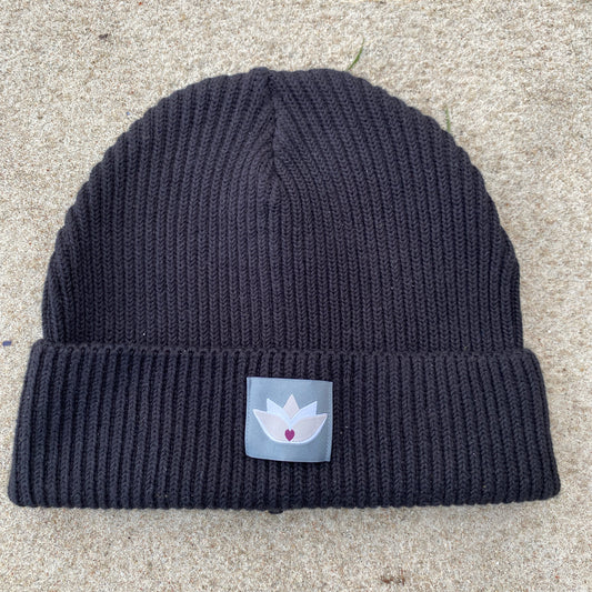 loving soul Fisherman Beanie (black)