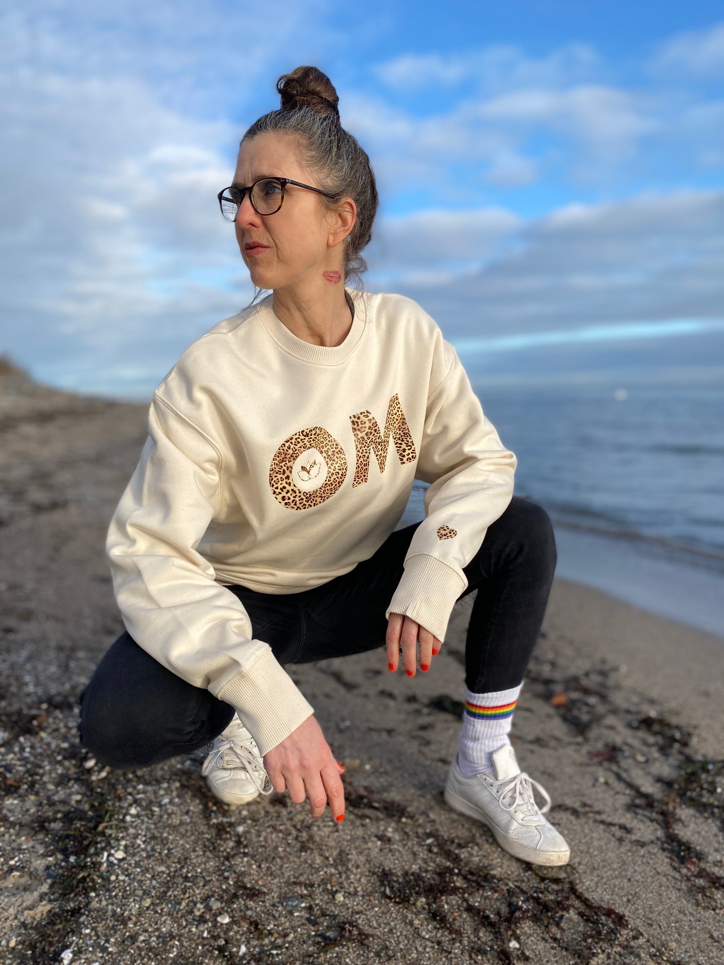 Sweatshirt OM (natural raw/leo) loving soul
